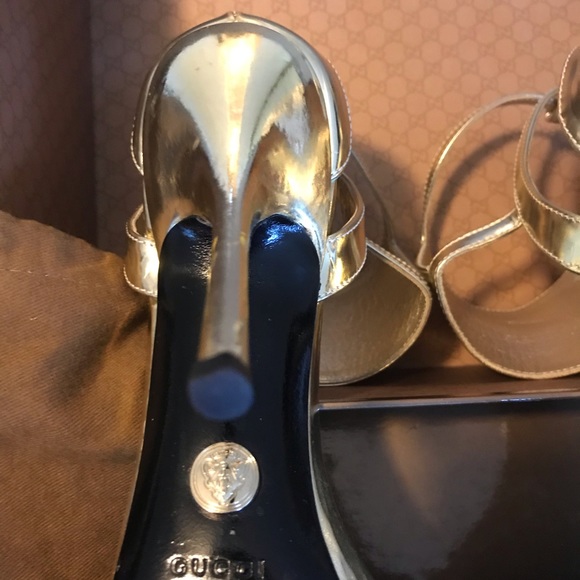 Gold Gucci Heels GORGEOUS!! - Picture 3 of 4